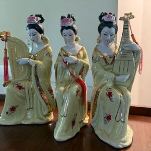 Charming Geisha Sculpture Trio